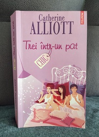 trei intr-un pat